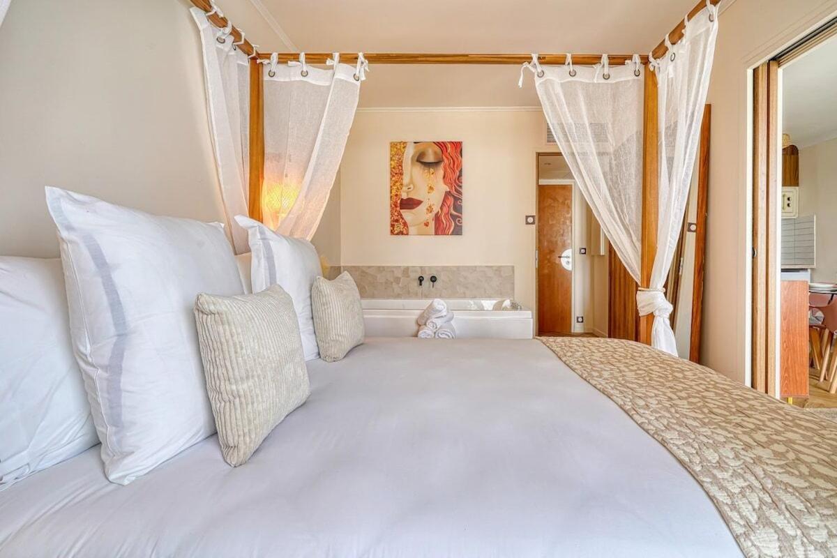 Inn Place To Be Paris La Defense Курбевуа Екстер'єр фото
