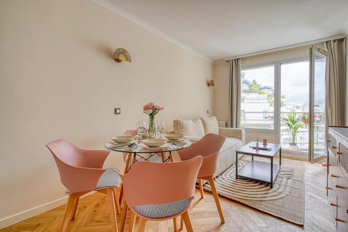 Inn Place To Be Paris La Defense Курбевуа Екстер'єр фото