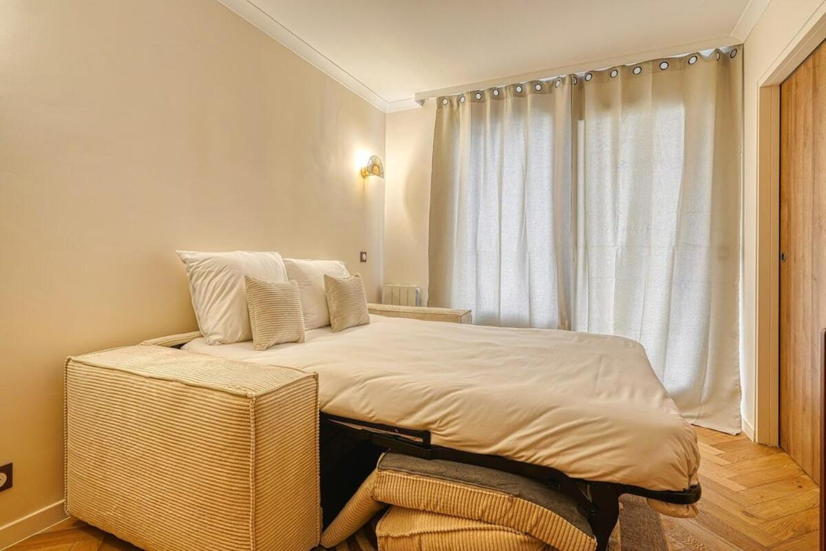 Inn Place To Be Paris La Defense Курбевуа Екстер'єр фото